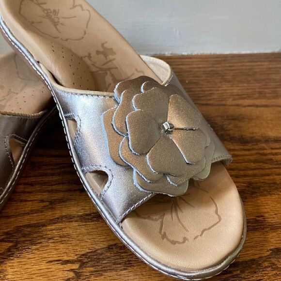 L.l. Bean Leather Sandal - Picture 6 of 10